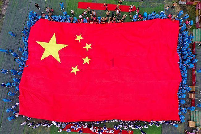 白色情人节：校园迷宫